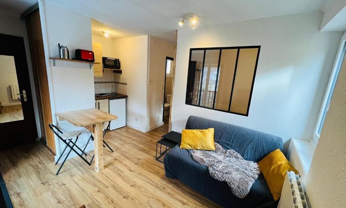 Forville Apartment | Studio Montagne - Plein Soleil et Terrasse