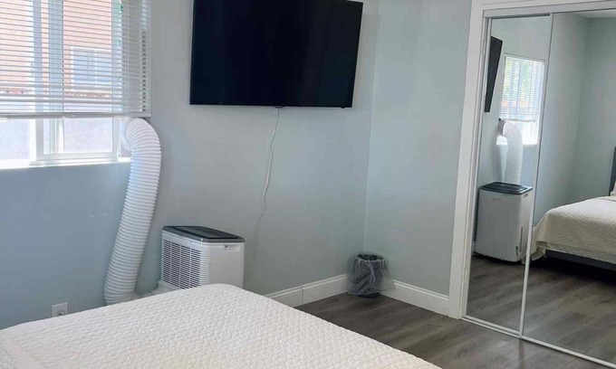 Santa Ana Apartment | Studio Near Disney