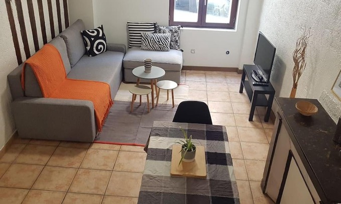 Bourgogne Apartment | Studio Orléans Châtelet