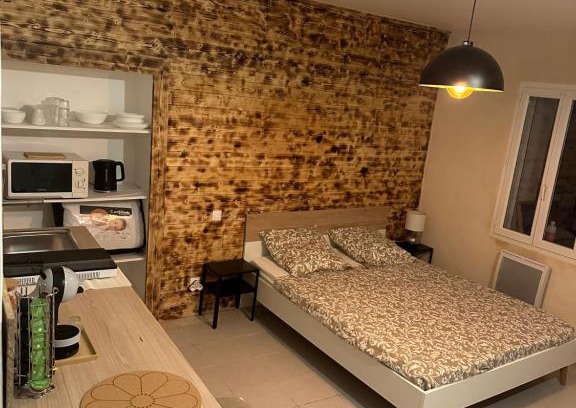 Nyons Apartment | Studio provençale