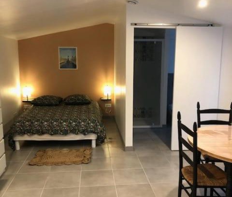 La Roche-sur-Yon House | Studio quartier calme