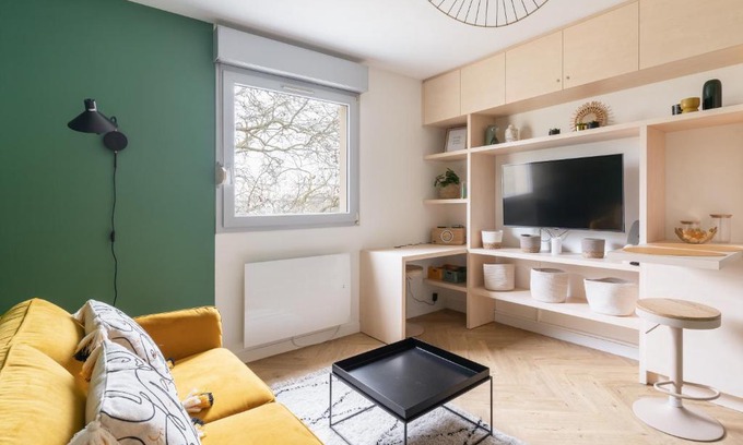 Republique - Les Ponts Apartment | Studio refait à neuf avec Parking en Bord de Loire