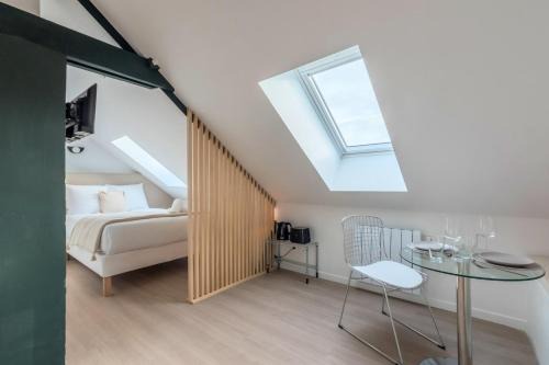 Annappes Apartment | Studio sous les combles côté cour, parking gratuit