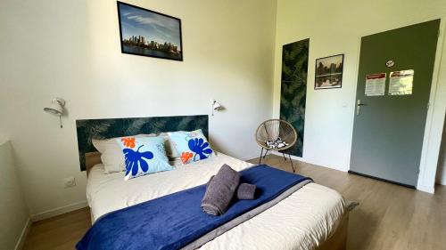 Chatellerault Apartment | Studio Sydney Charme et jardin I séjour pro ou romantique