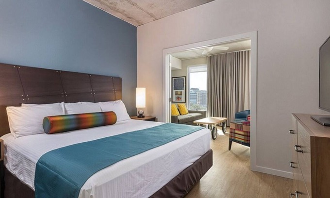 Civic District Condo | Studio unit/Austin - Full Kitchen, W/D, Rooftop Pool, & More!