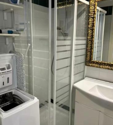 Beausoleil Apartment | Studio with access to pool