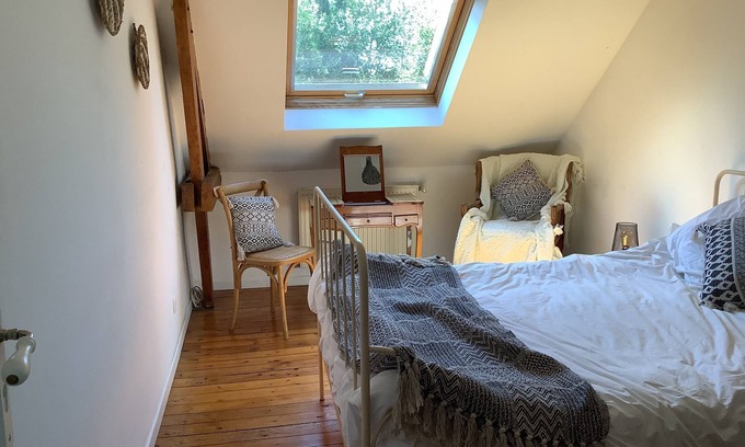 Abbeville Bed & Breakfast | Studio with private bathroom and picnic area