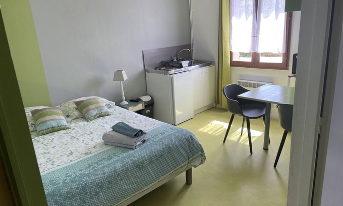 Riez Apartment | Studio6