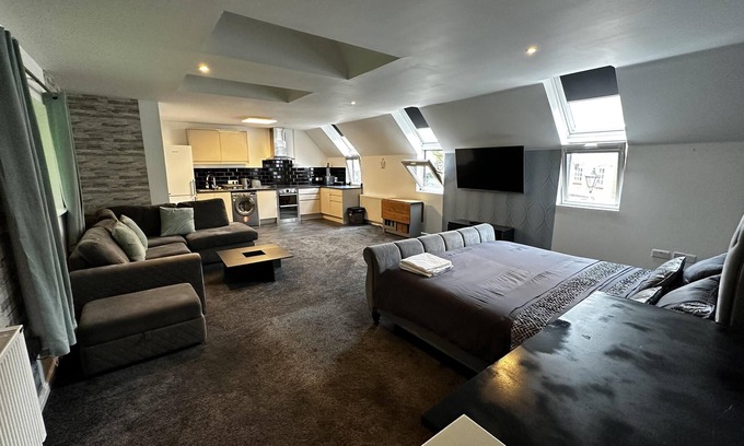 Colchester Apartment | Stunning 1-Bed Studio in Colchester