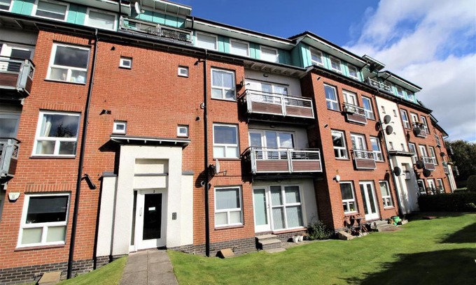 Glasgow Apartment | *Stunning 2 bed flat*