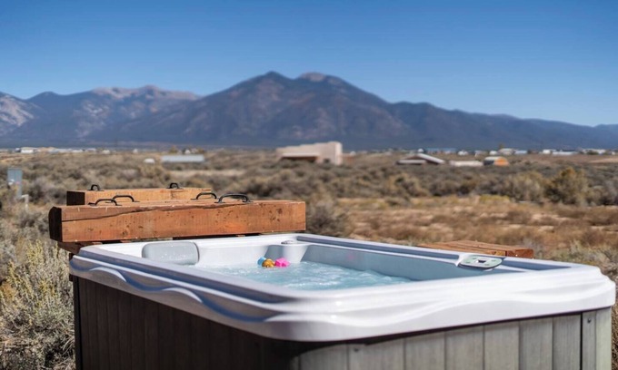 Taos House | Stunning 2BR Home in El Prado - Hot Tub - Views