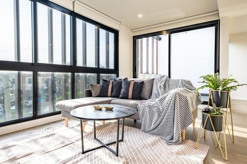Maribyrnong Apartment | Stunning 2br Loft Maribyrnongfree Parkingbalcony