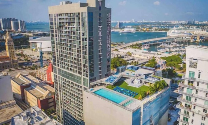 Downtown Miami Apartment | Stunning 2BR Penthouse Omni & Bayside Views – Downtown Luxury Stay