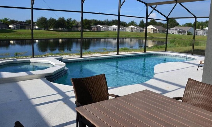 Clear Creek Villa | Stunning 4Br Villa, South Facing Pool, Lake View And Game Room In Disney Area.
