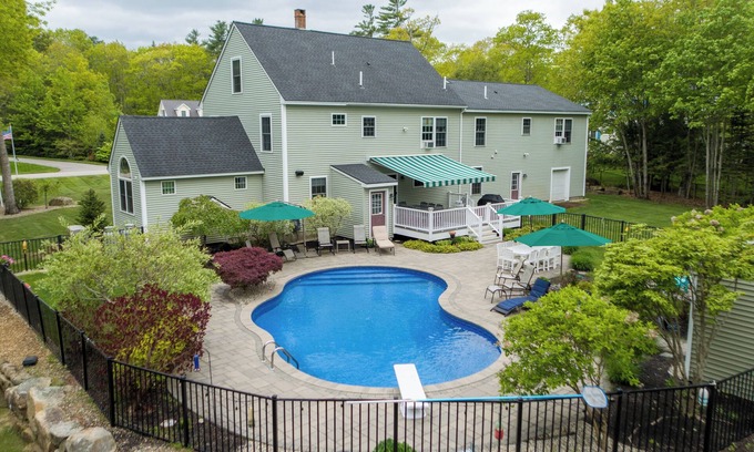 Wells House | Stunning 5BR home w/pool, beautiful yard, near beach, sleeps 8–16 comfortably