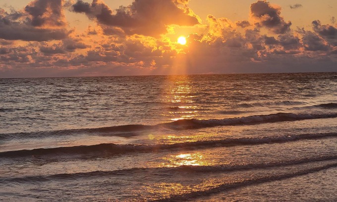 North Redington Beach Condo | Stunning 7th Floor Gulf-Front Corner Condo with Panoramic Views Redington Shores