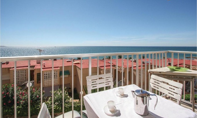 Santa Pola Apartment | Stunning apartment in Santa Pola with 3 Bedrooms