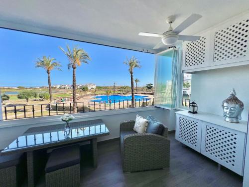Jeronimo y Avileses y Balsicas de Arriba Apartment | Stunning apartment with pool, golf and lake views