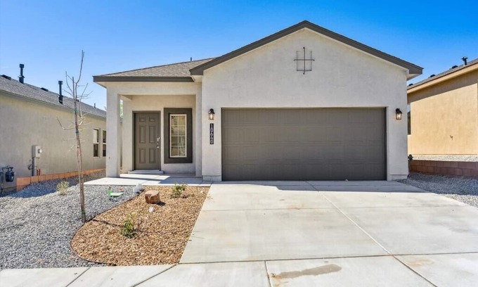 Westgate Heights House | Stunning, brand-new home in ABQ!
