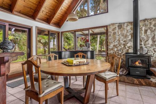 Scarborough House | Stunning Cabin Retreat By The Sea