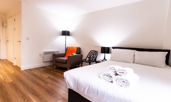 Georgian Quarter Apartment | Stunning Centrally Located Studio Apt