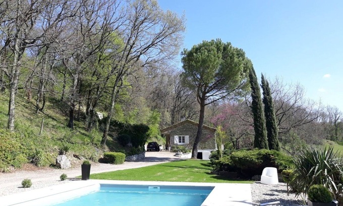 Saint-Caprais-de-Lerm House | Stunning private villa with WIFI, private pool, TV, terrace, pets allowed, panoramic view, parking