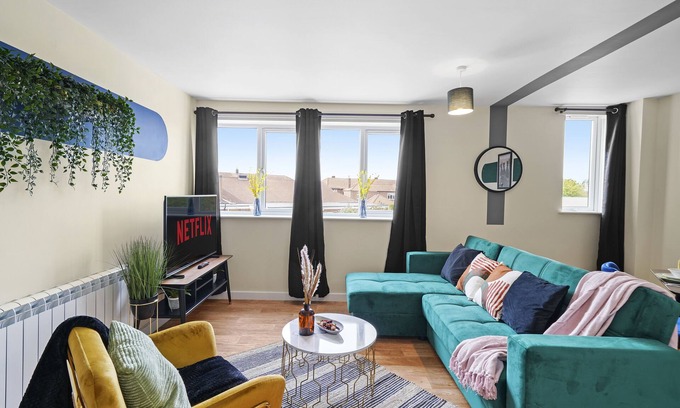 New Forest District Condo | Stunning Gems of Southampton - 23E