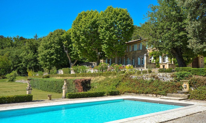 La Roque-d'Antheron House | Stunning home in La Roque D'Antheron
