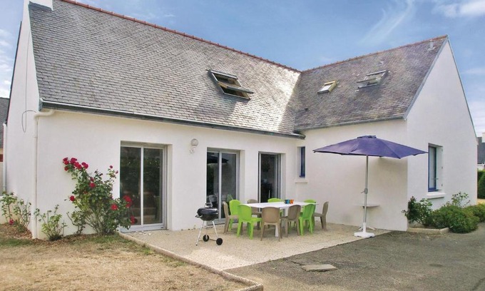 Ile-Tudy House | Stunning home in Ile-Tudy with 5 Bedrooms and WiFi