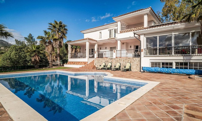 Monda House | Stunning home in Monda with WiFi