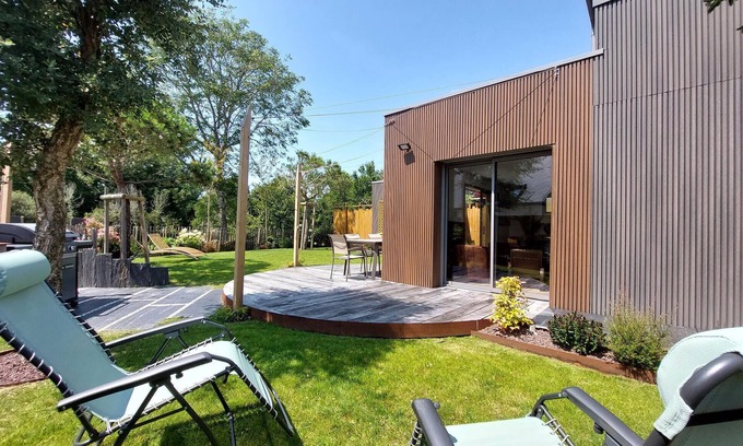 Saint-Jacques House | Stunning home in Sarzeau with WiFi