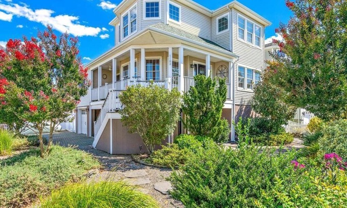 Ship Bottom House | Stunning home in Ship Bottom with 4 Bedrooms, Internet and WiFi