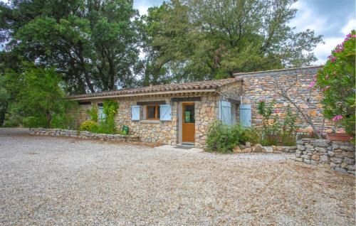 Taradeau House | Stunning Home In Taradeau With Kitchen