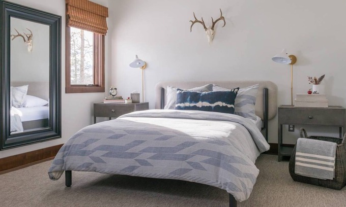 Pray House | Stunning home, right on the Yellowstone River