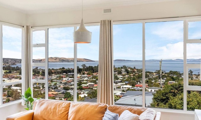 Bellerive Apartment | Stunning Home w/River Views