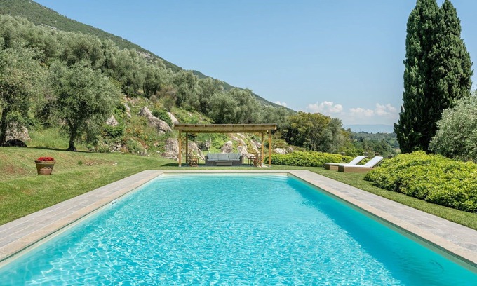 San Lorenzo a Vaccoli Villa | Stunning private villa with A/C, private pool, WIFI, TV, patio and panoramic view, close to Lucca