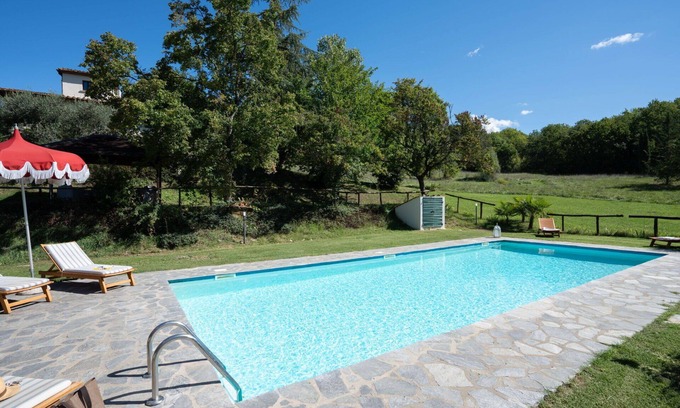 Cicogna Villa | Stunning private villa for 10 people with A/C, WIFI, private pool, TV and pets allowed