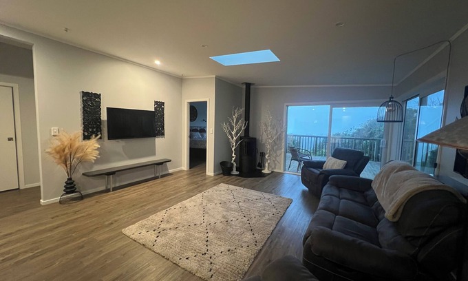 Khandallah House | Stunning Khandallah Views