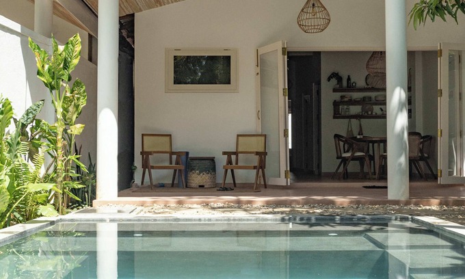 Kathaluwa Villa | Stunning Modern Villa + Private Pool 250m to Sea