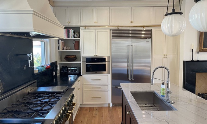 Murray Hill House | Stunning Murray Hill gem