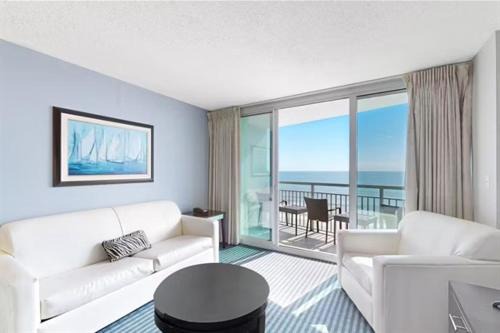 Downtown Myrtle Beach Apartment | Stunning Ocean Front OO Resort 7th Floor 2 Bdr
