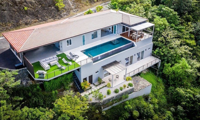 Rio Seco Villa | Stunning Ocean View Villa with Infinity Pool!