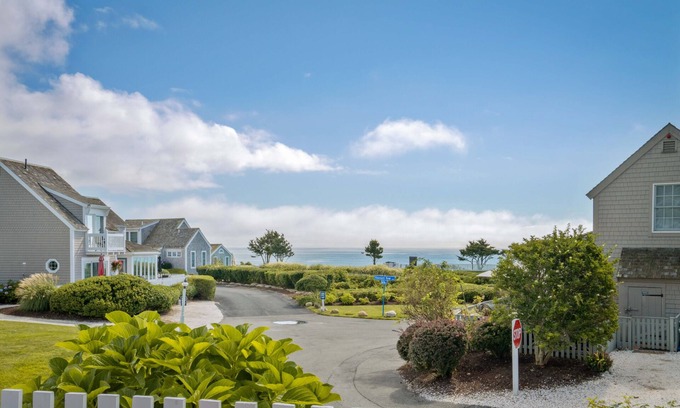Mashpee Condo | Stunning Ocean Views. Newly Renovated. Steps to Beach. Perfect Maushop Getaway.