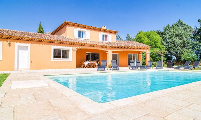 Montfort-sur-Argens House | Stunning private villa for 8 people with WIFI, A/C, private pool, TV and terrace