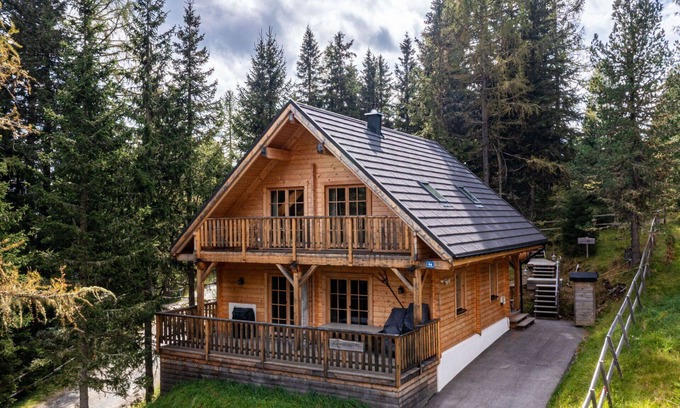 Albeck House | Stunning private villa for 8 people with WIFI, TV and balcony
