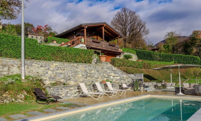 Cerano d'Intelvi House | Stunning private villa for 6 people with A/C, WIFI, private pool, TV, terrace and panoramic view