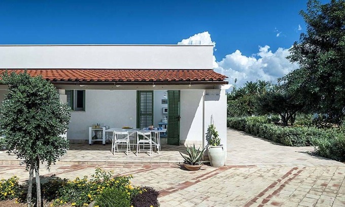 Mazara del Vallo Villa | Stunning private villa for 8 guests with WIFI, A/C, TV and terrace