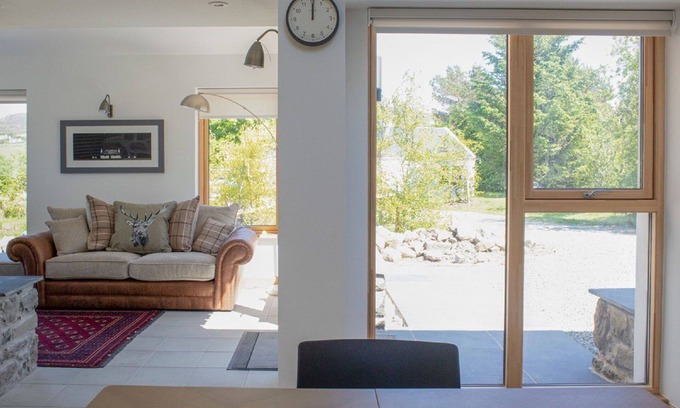 Suladale House | Stunning private villa for 2 people with WIFI, TV, patio and panoramic view