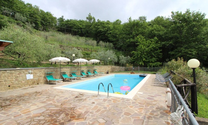 Loro Ciuffenna Villa | Stunning private villa for 10 people with WIFI, private pool, TV and pets allowed, close to Arezzo