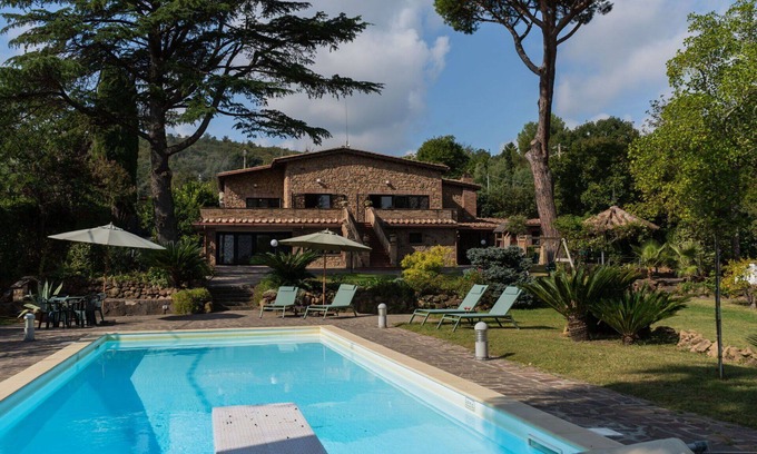 Lake Bracciano Villa | Stunning private villa for 8 guests with private pool, WIFI, A/C, TV and terrace
